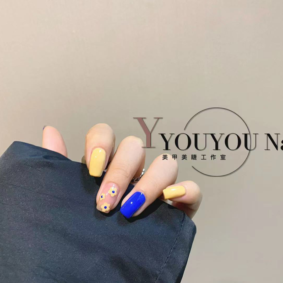 美甲 Youyou Nail 夏日甜美亮片法式甲