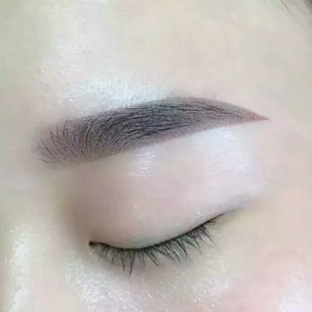 爆款氧气美女半永久水雾眉