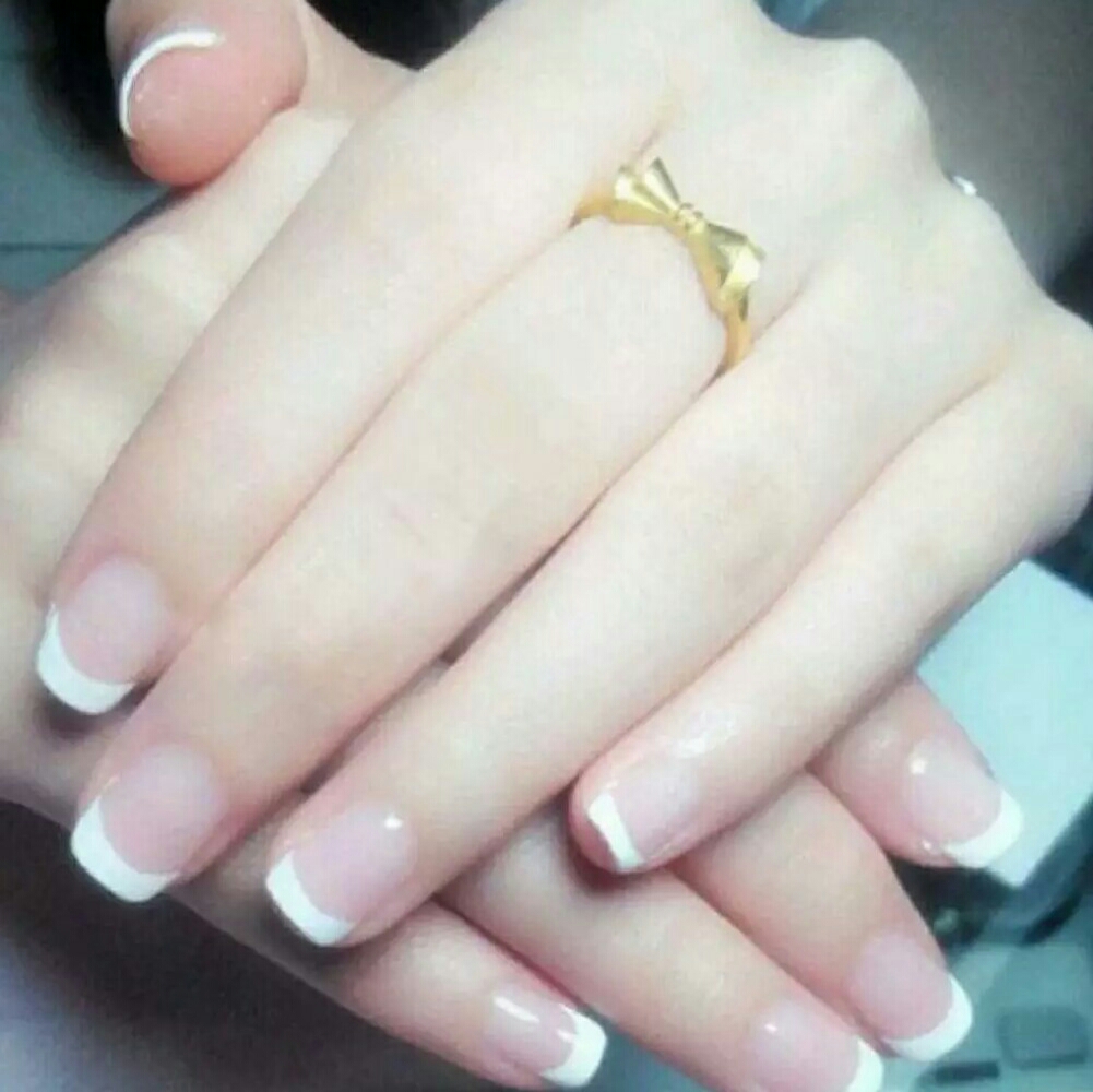 美甲- 精典白色法式(可换色)